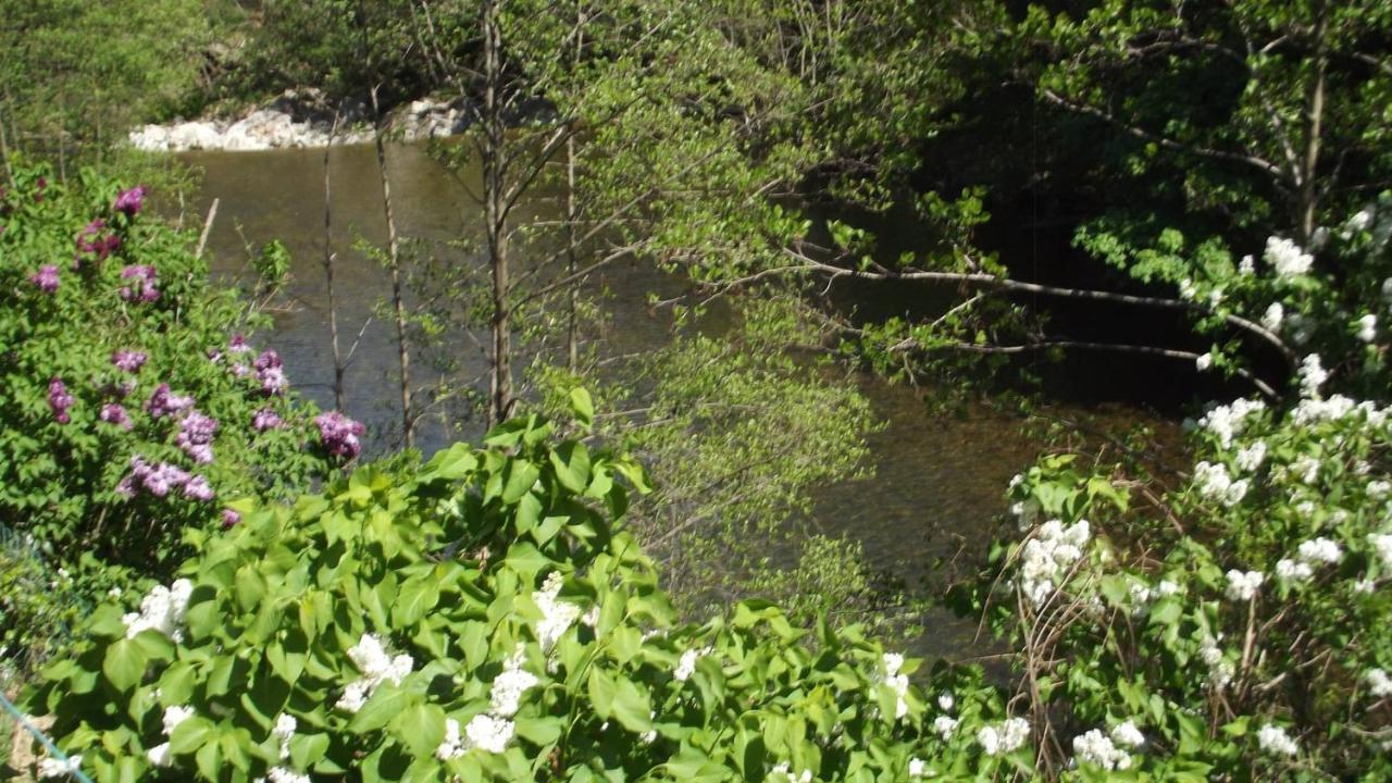 Bord De Riviere Leilighet Accons Eksteriør bilde